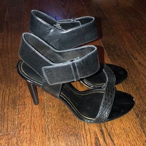 Velcro strap high heels